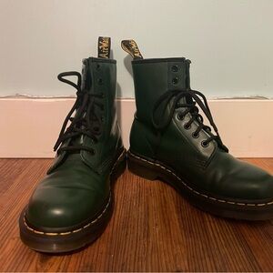 Doc Marten Air Wave 8 hole boots
